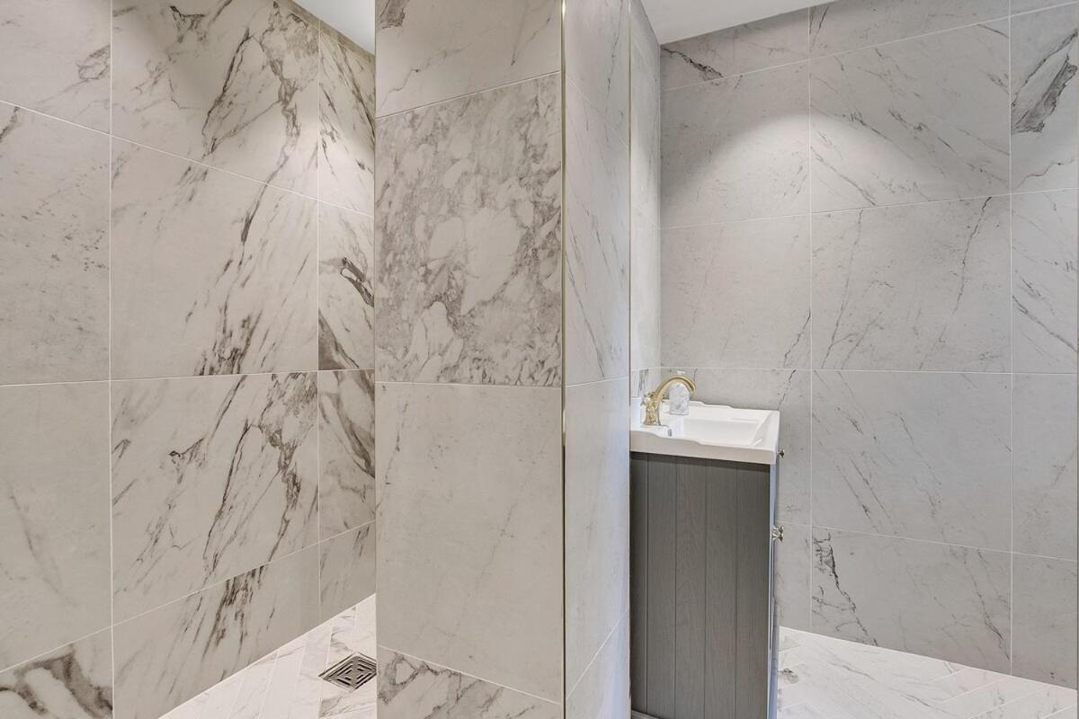 Luxury Kensington Flat - Private Garden - Tube 4 Min Walk Apartment London Exterior photo